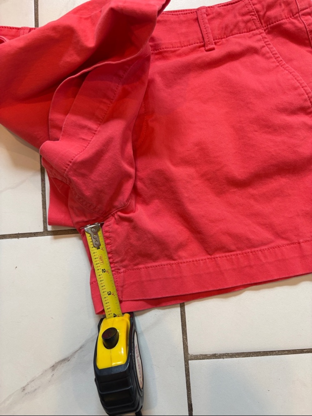 Women’s LOFT Classic Monroe 4” Short in Beautiful Coral Color - size 10 - Picture 6 of 6